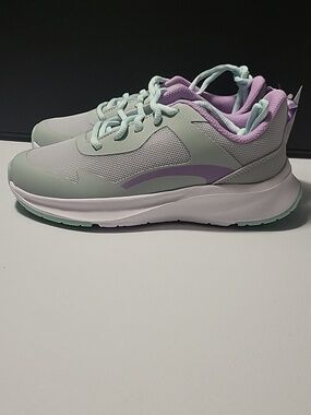 Kids Mint & Lavender Athletic Sneakers.       5